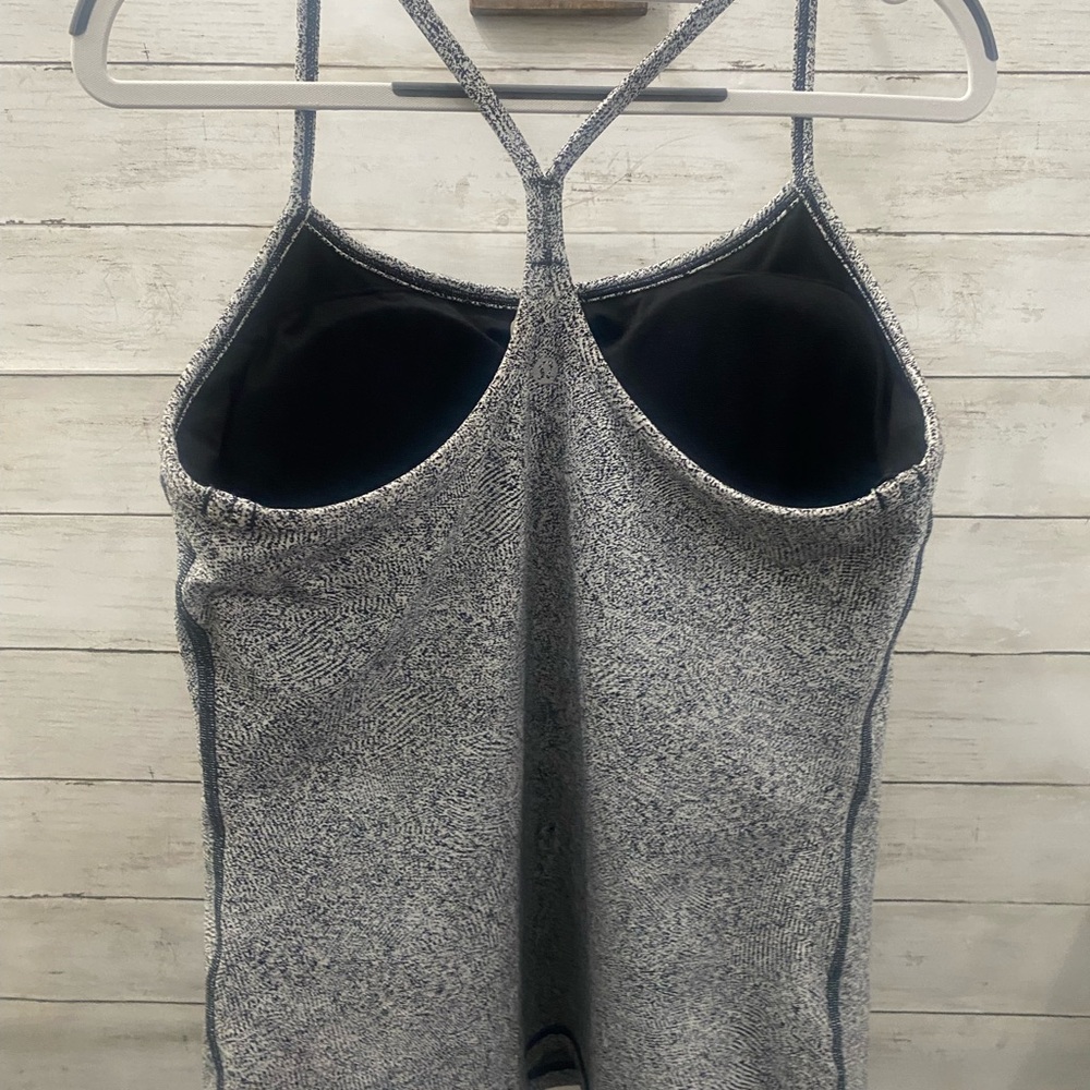 Lululemon Power Y Textured Tank‎ Top - Picture 3 of 6